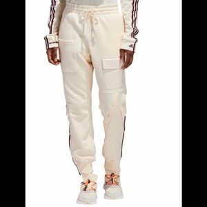 Ivy Park Cream Cargo Sweatpants. Size Large